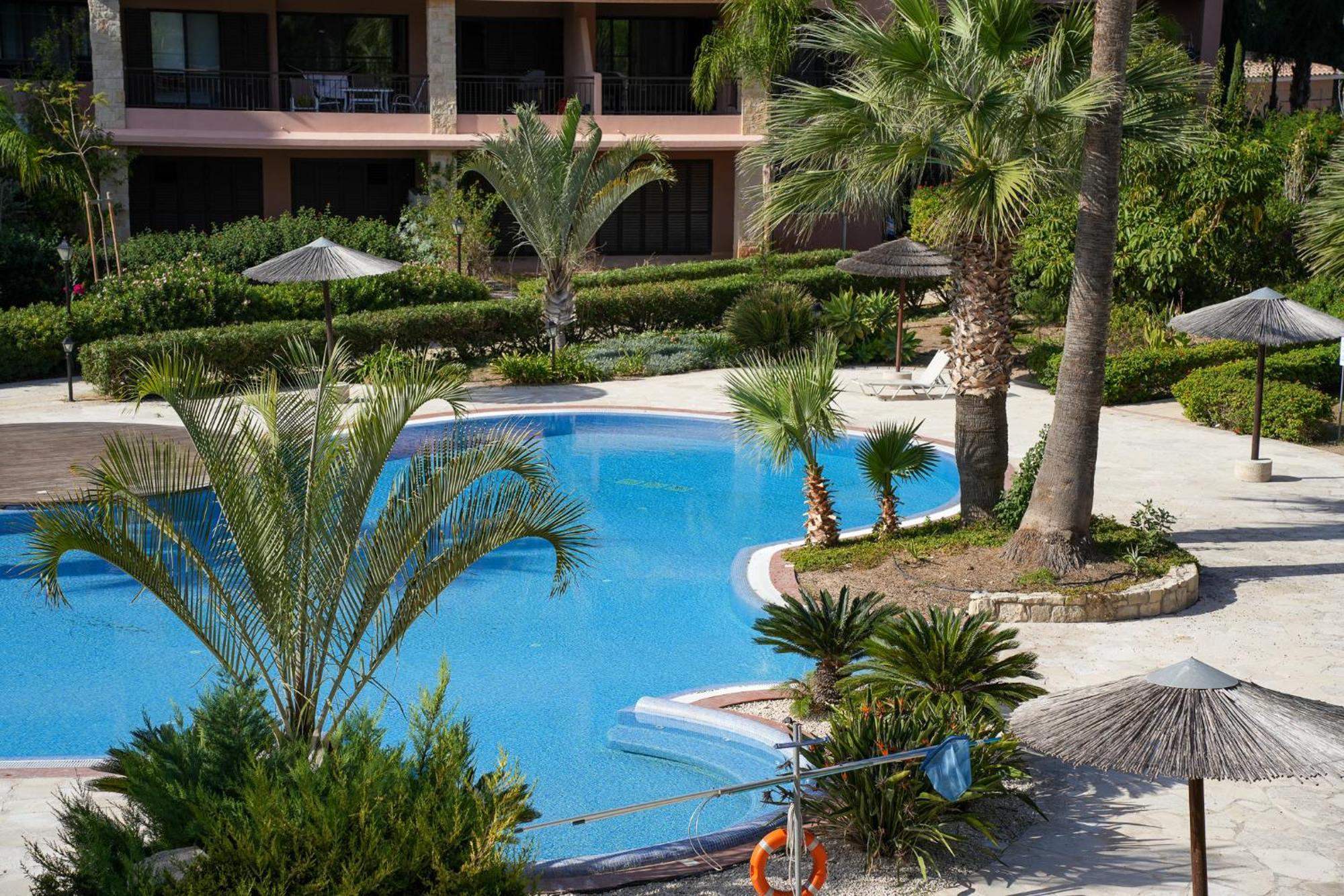 Resitour - Aphrodite Gardens Paphos Exterior photo